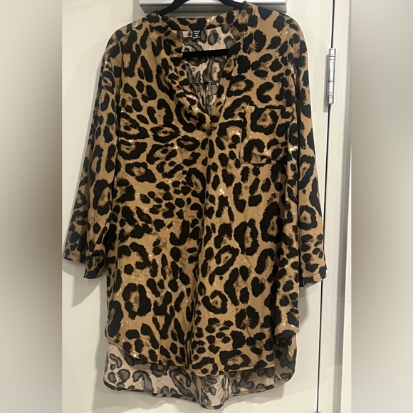 Plus SHEIN Leopard Blouse - Picture 4 of 7